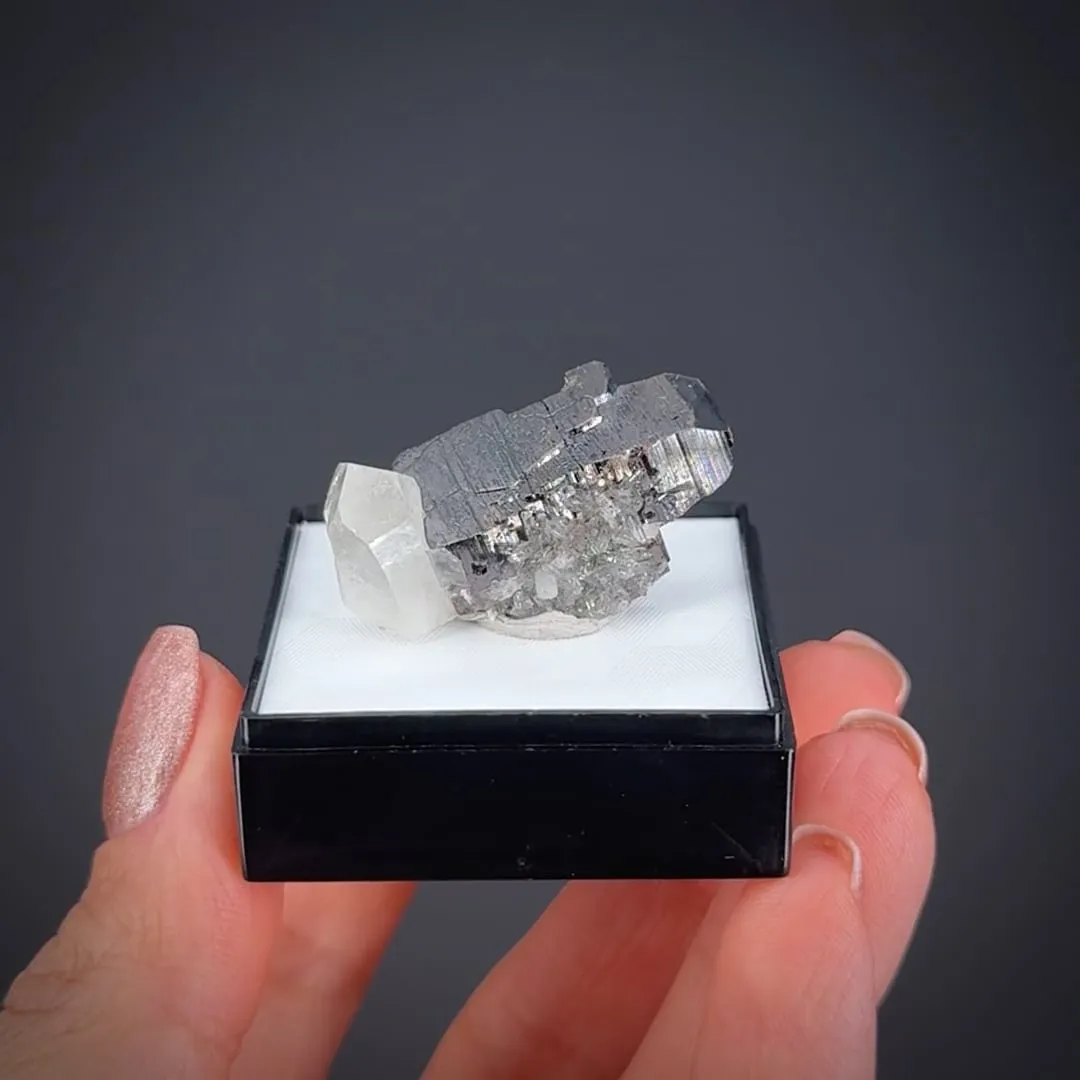 Hübnerite - image 2