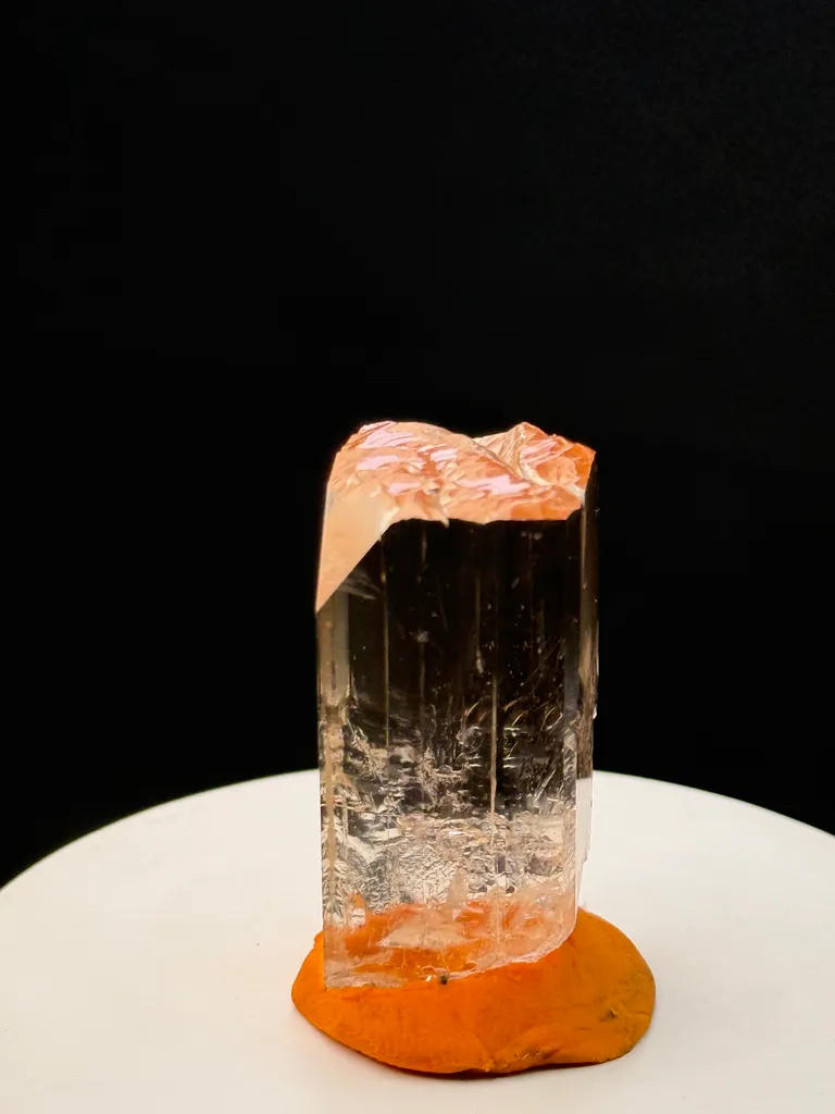 Head Etched Gemmy Champagne Topaz Crystal - image 3