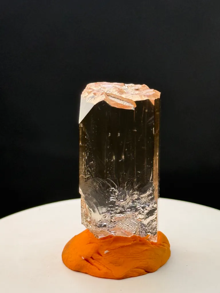 Head Etched Gemmy Champagne Topaz Crystal image