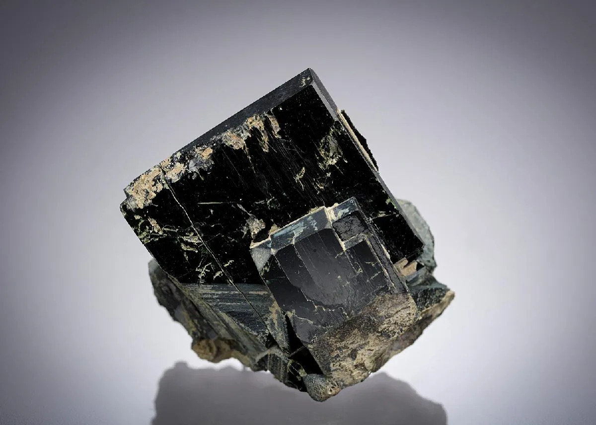 Hedenbergite - image 1