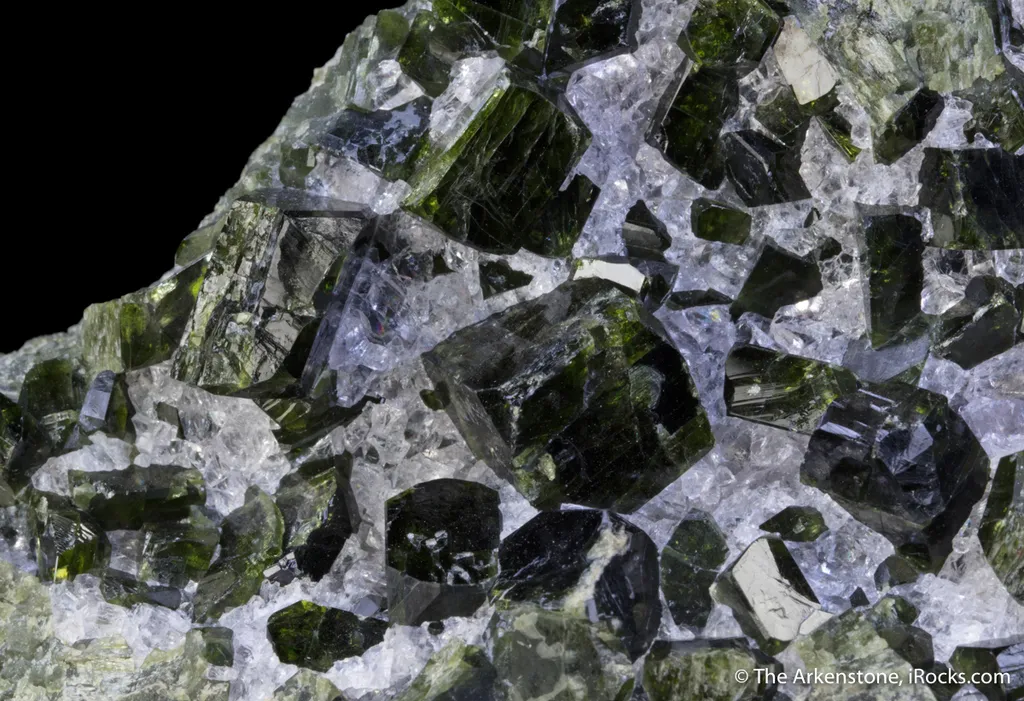 Hedenbergite - image 4