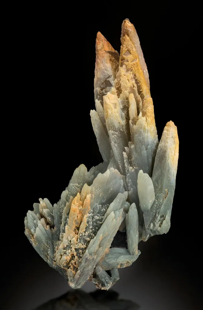 Hedenbergite in Quartz image