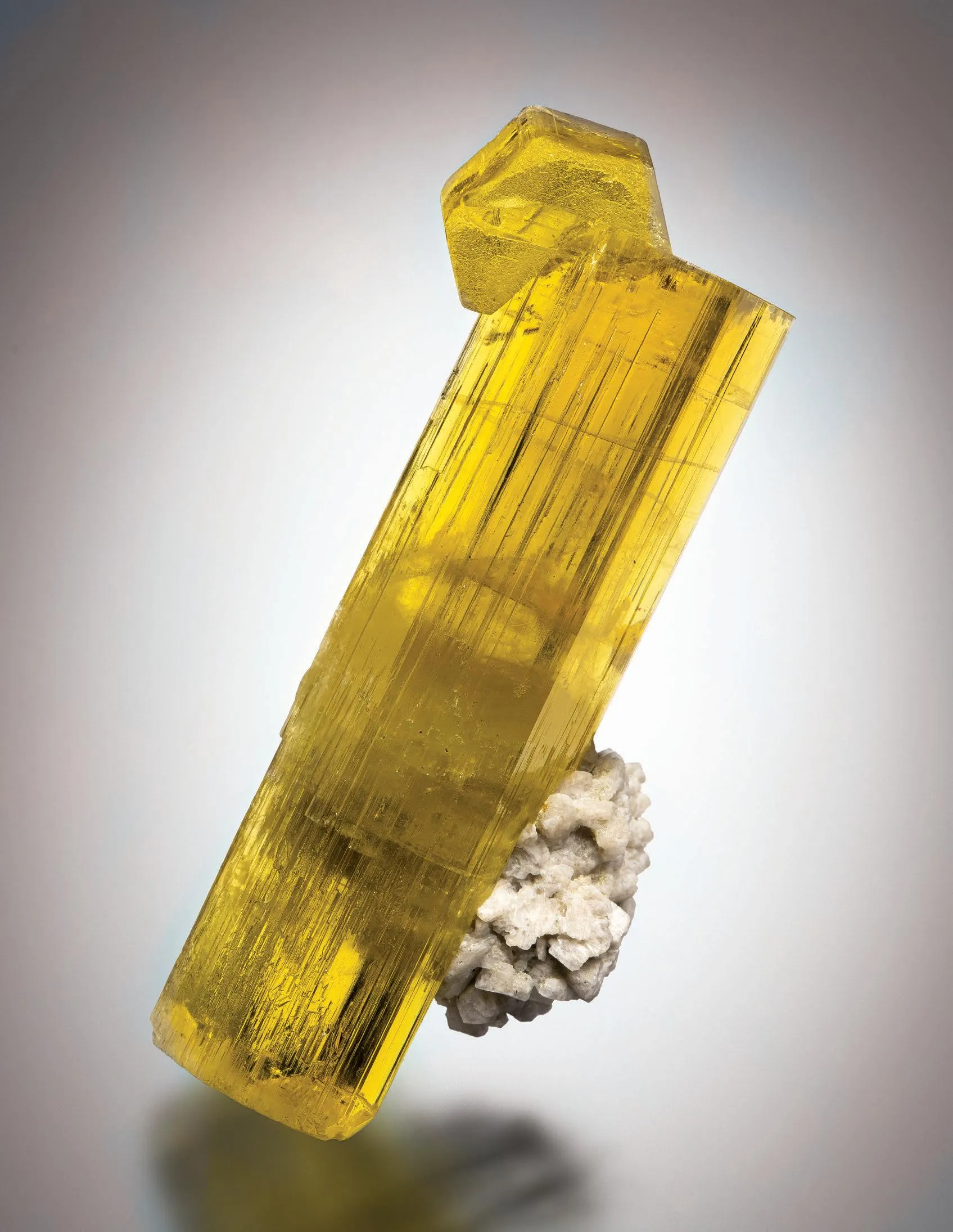 Heliodor, Beryl, Feldspar - image 1