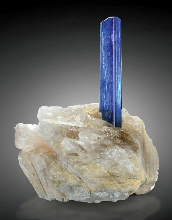 Heliodor Beryl; Fluorite - image 1