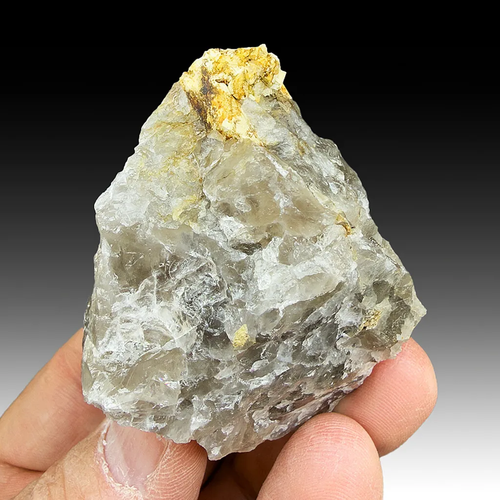 Hellandite with Quartz image
