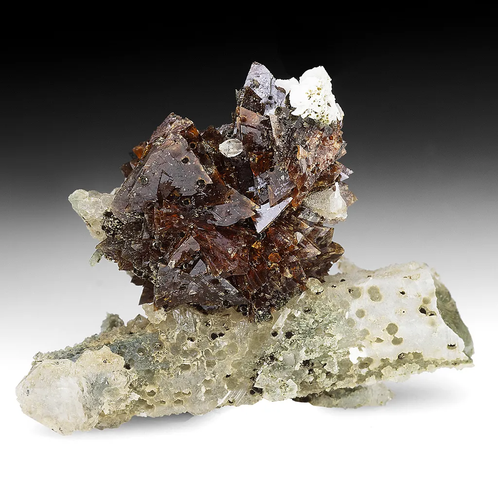 Helvite-Genthelvite with Quartz, Chlorite, Calcite image