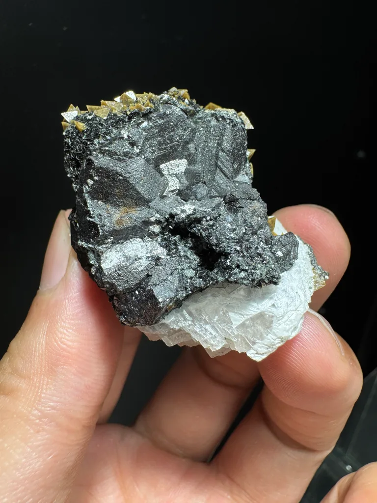 Helvite - image 4