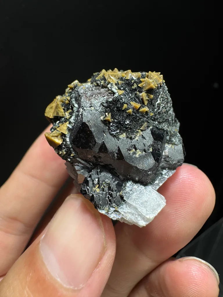 Helvite - image 5