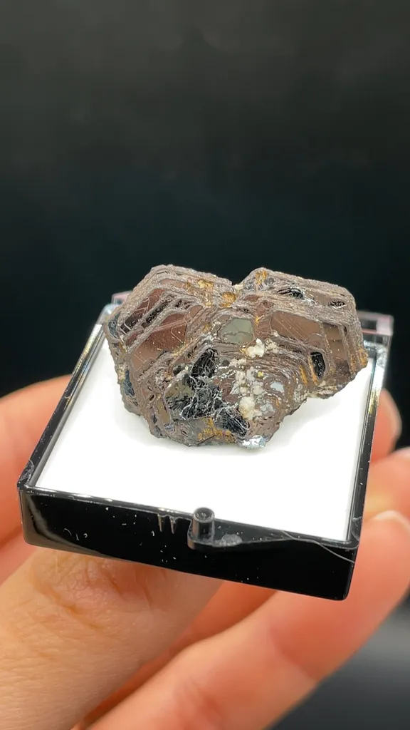 Hematite - image 2