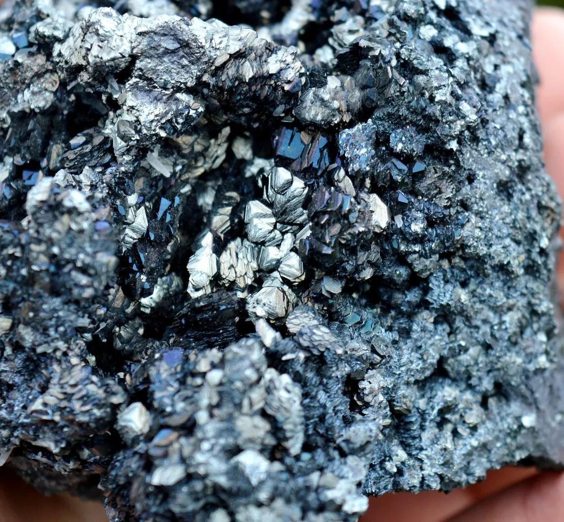 Hematite 1348 grams - Rio Marina, Rio, Livorno Province, Tuscany, Italy - image 5