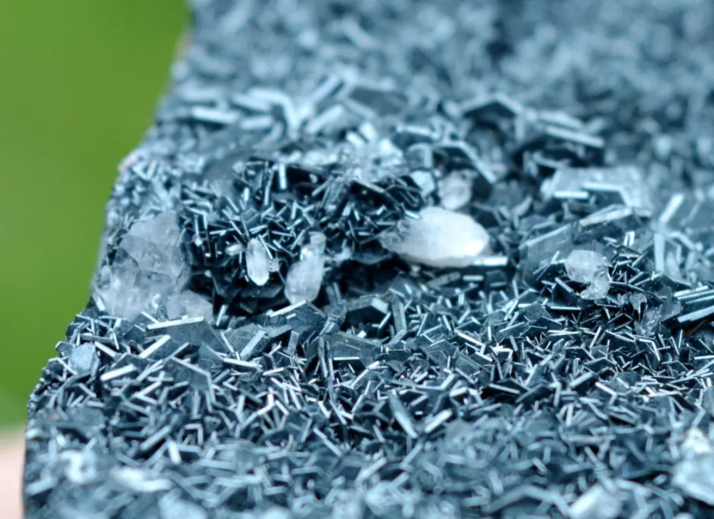 Hematite 1730 grams - Stahlberg Mt., Rimbach-près-Masevaux, Alsace, France - image 7