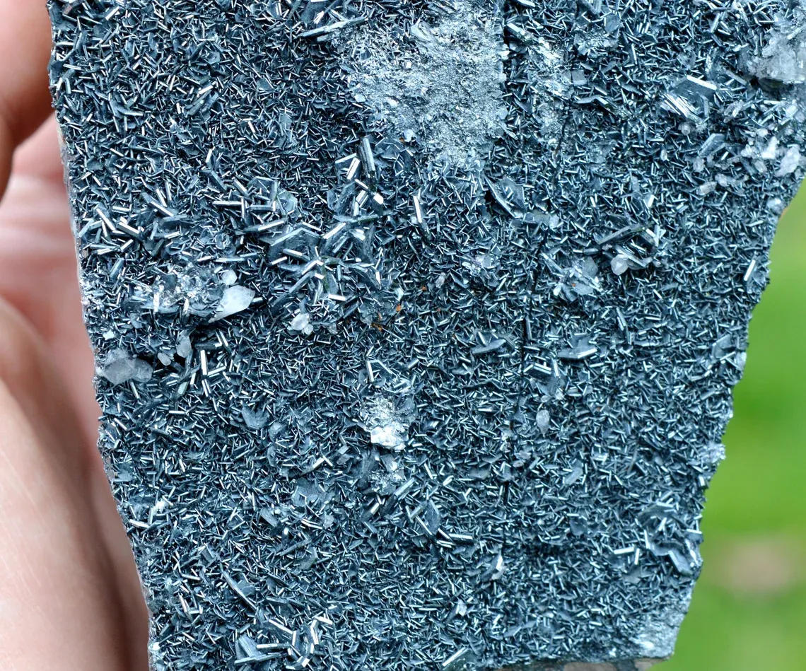 Hematite 1730 grams - Stahlberg Mt., Rimbach-près-Masevaux, Alsace, France - image 5