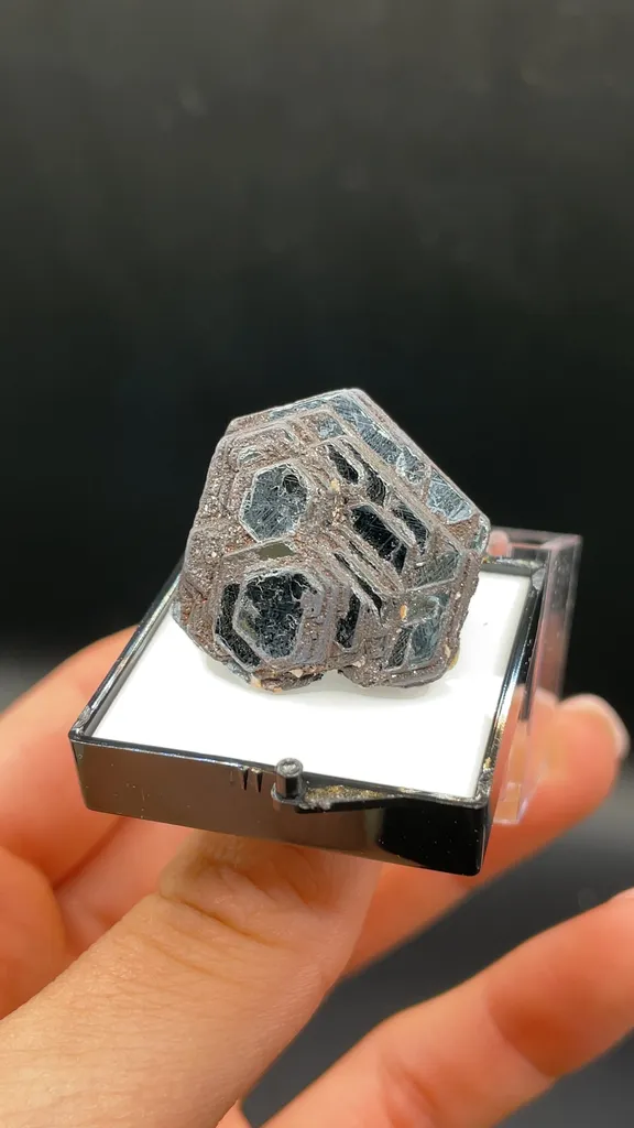 Hematite - image 2