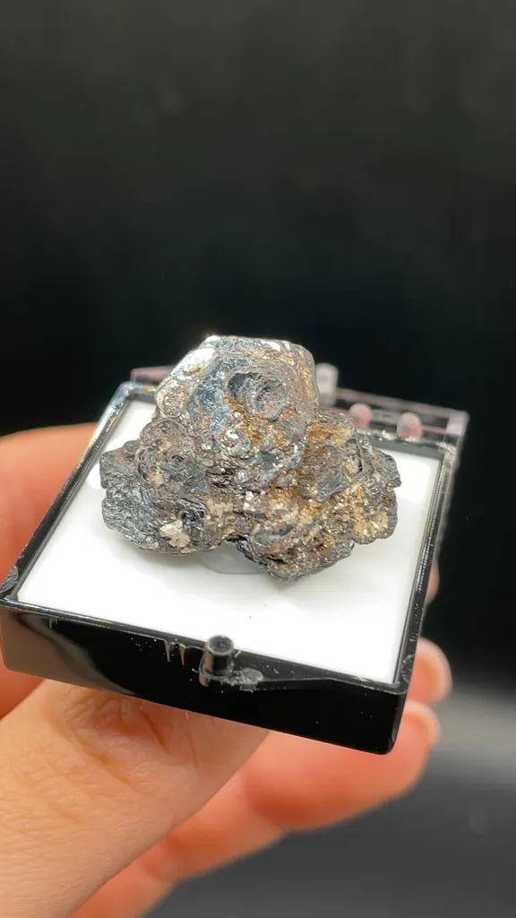 Hematite - image 2