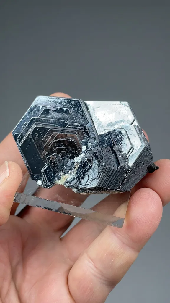 Hematite - image 2