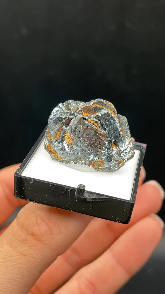 Hematite - image 2