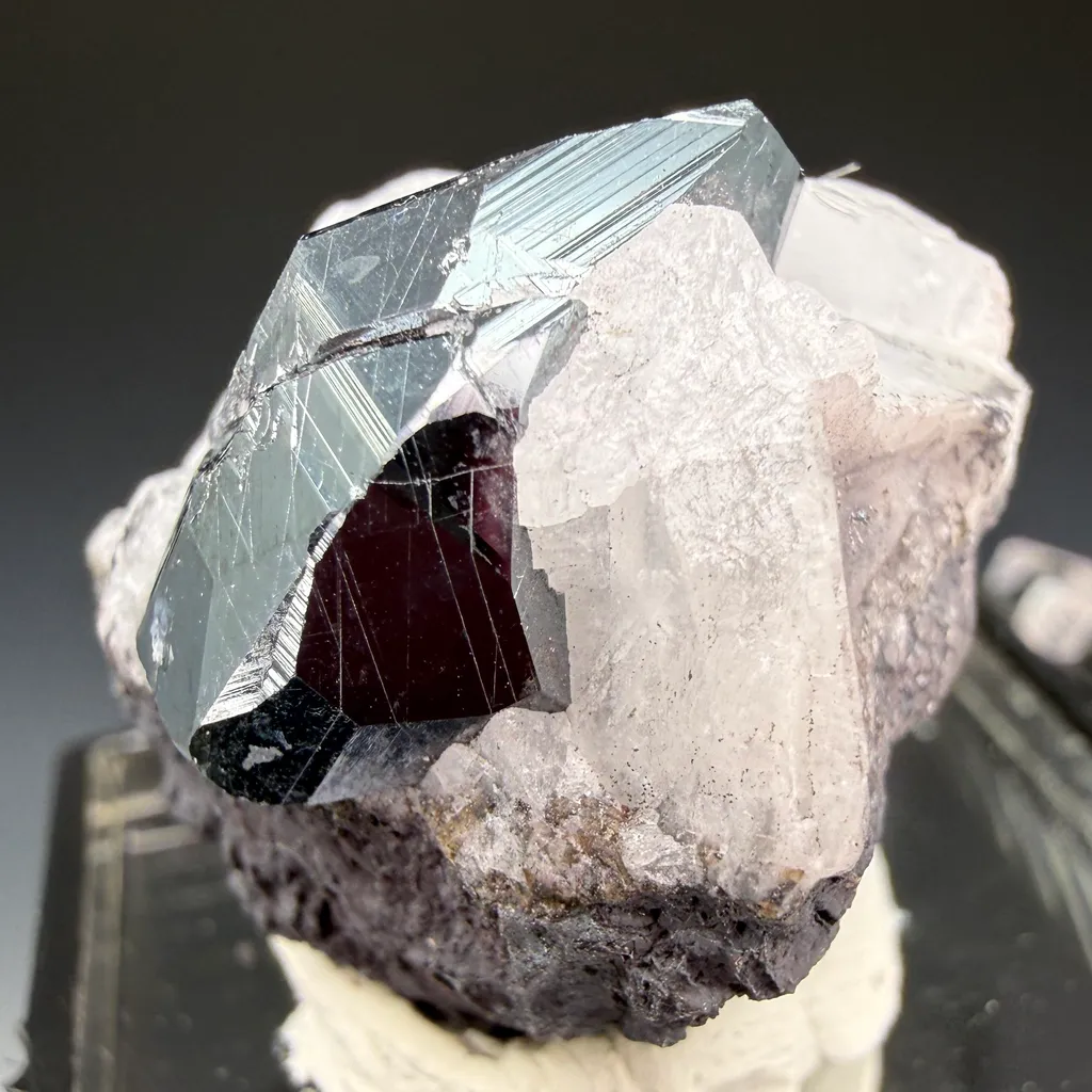 Hematite - image 2