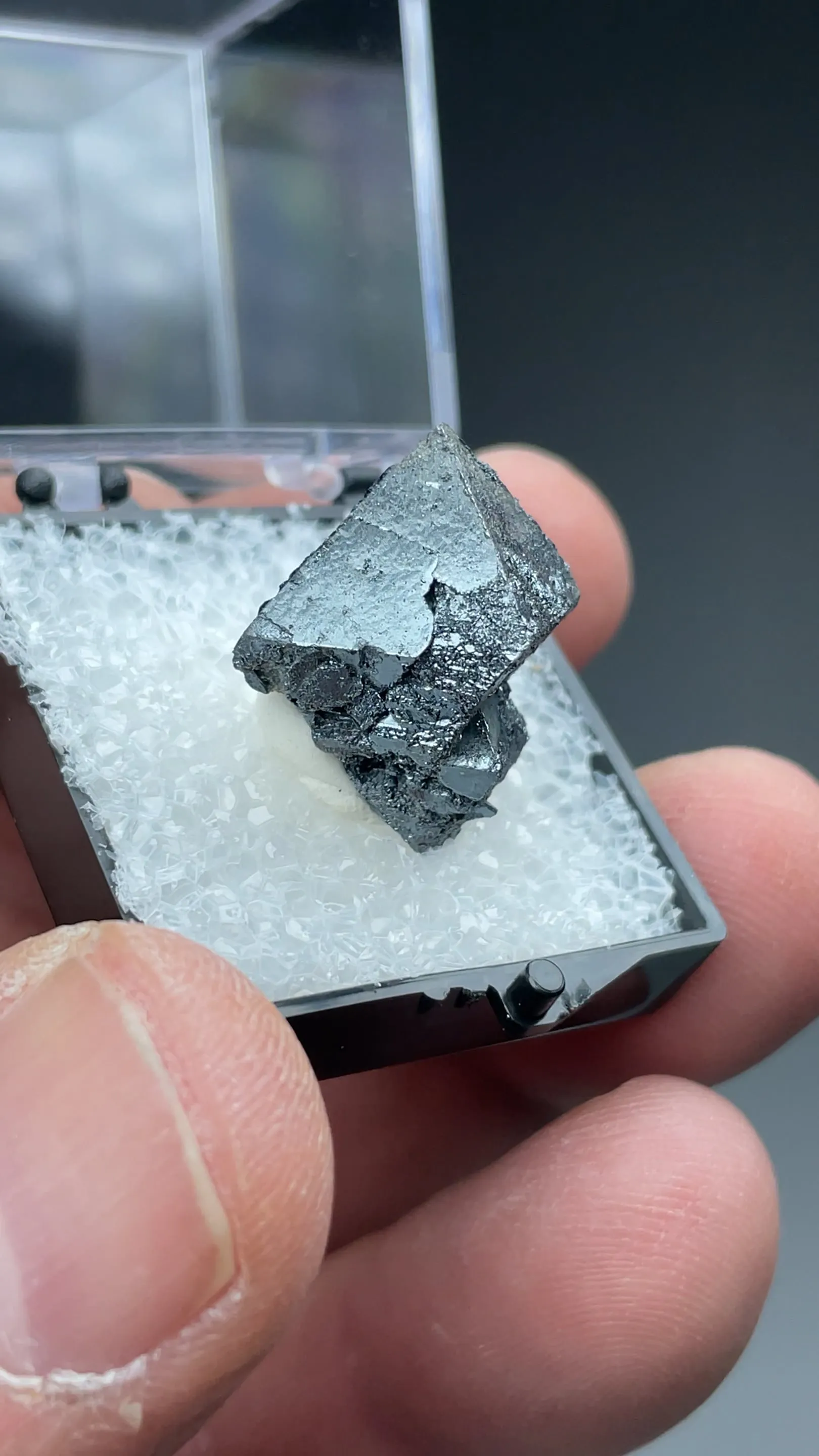 Hematite after Magnetite - image 2