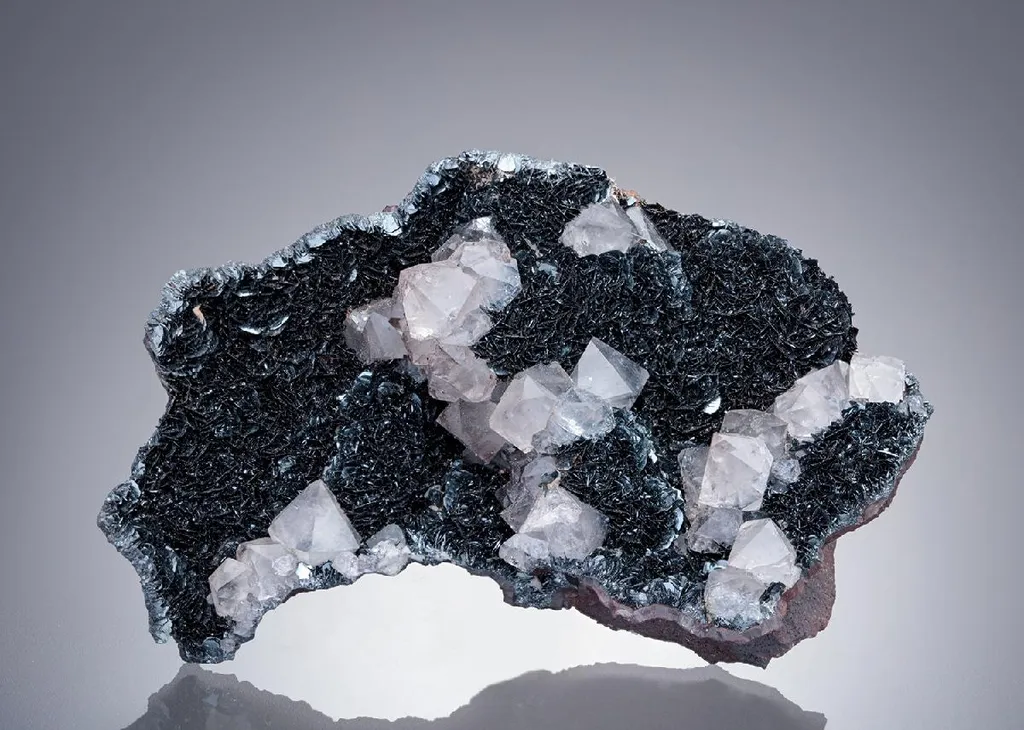 Hematite and Quartz image