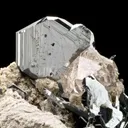 Hematite and Quartz on Granite - image 4