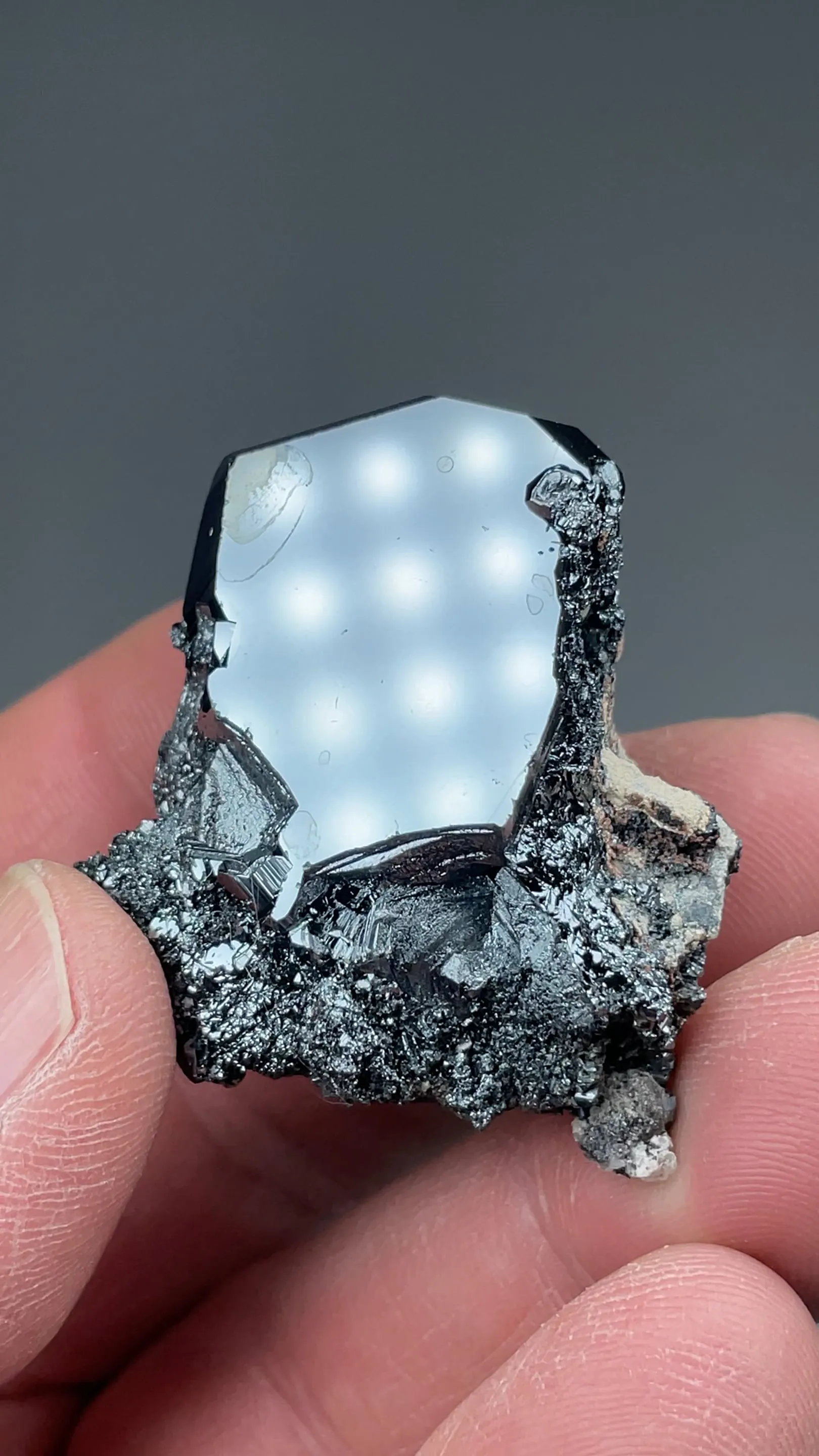Hematite - image 2