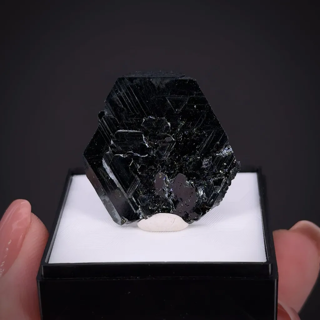 Hematite - image 2