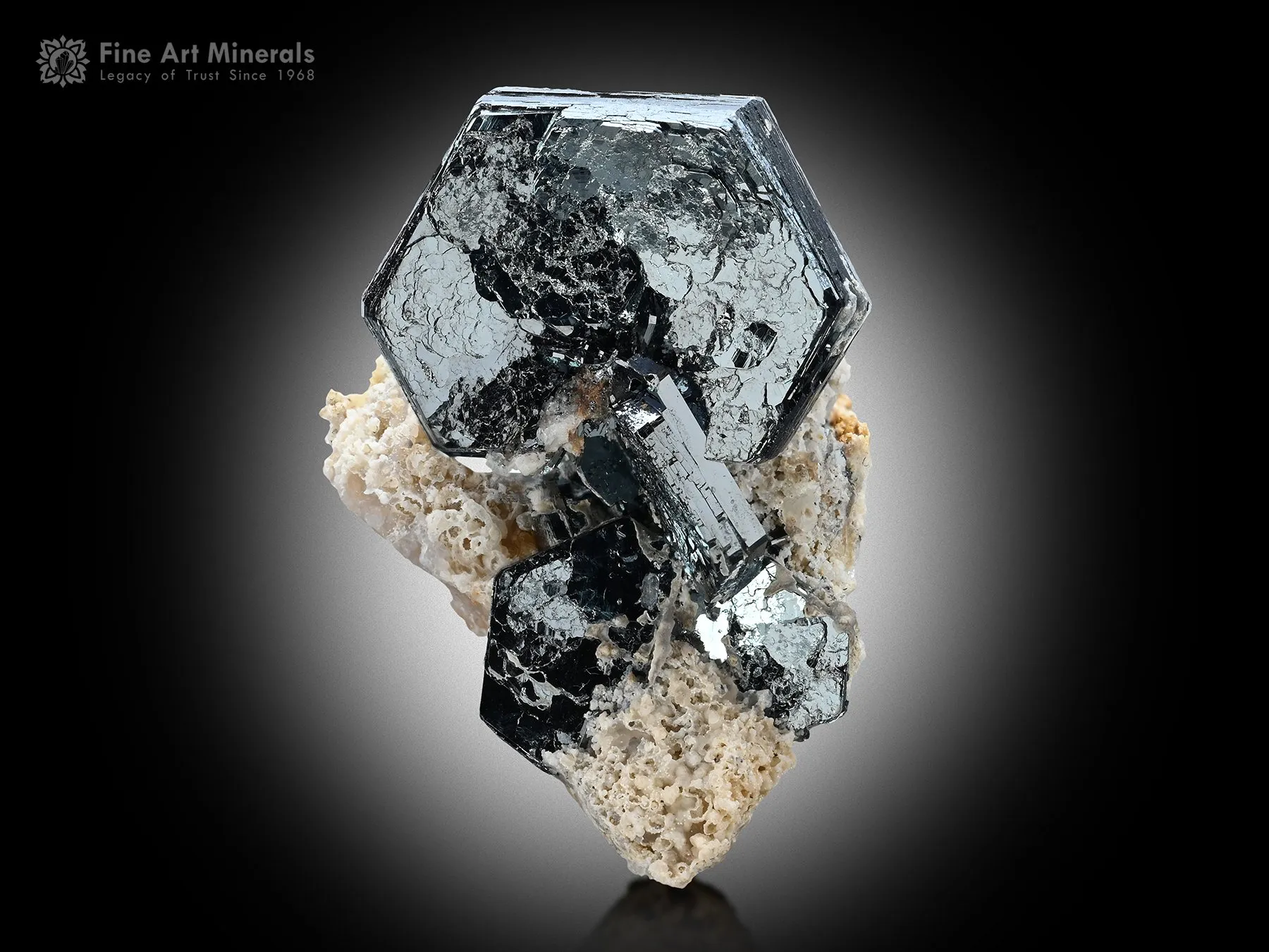 Hematite crystal on Matrix from Pakistan - image 1