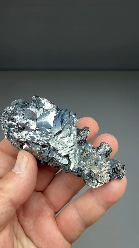 Hematite - image 2