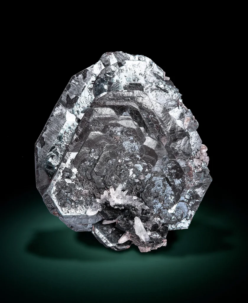 Hematite from Mörchnerkar, Tyrol, Austria image