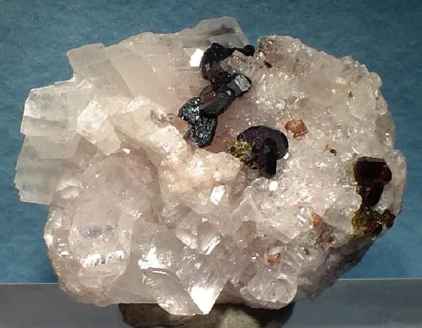 Hematite, Magnesite image