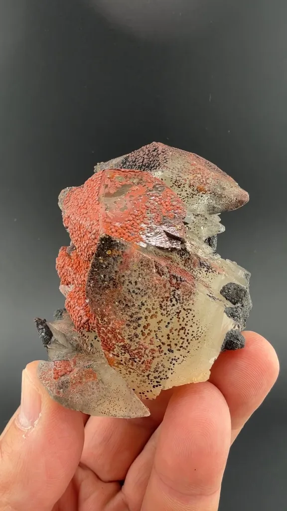 Hematite on Calcite with Chalcopyrite image