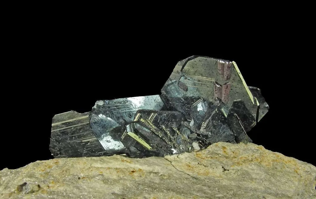 Hematite on Granite - image 3
