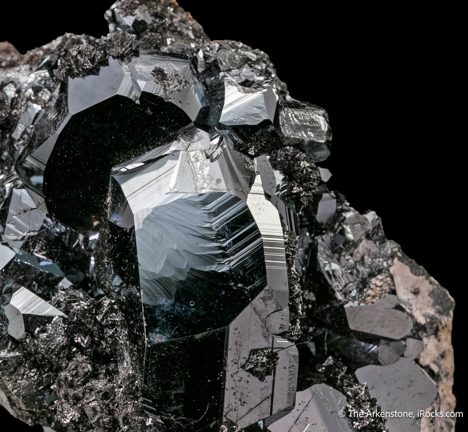 Hematite on Hausmannite - image 7