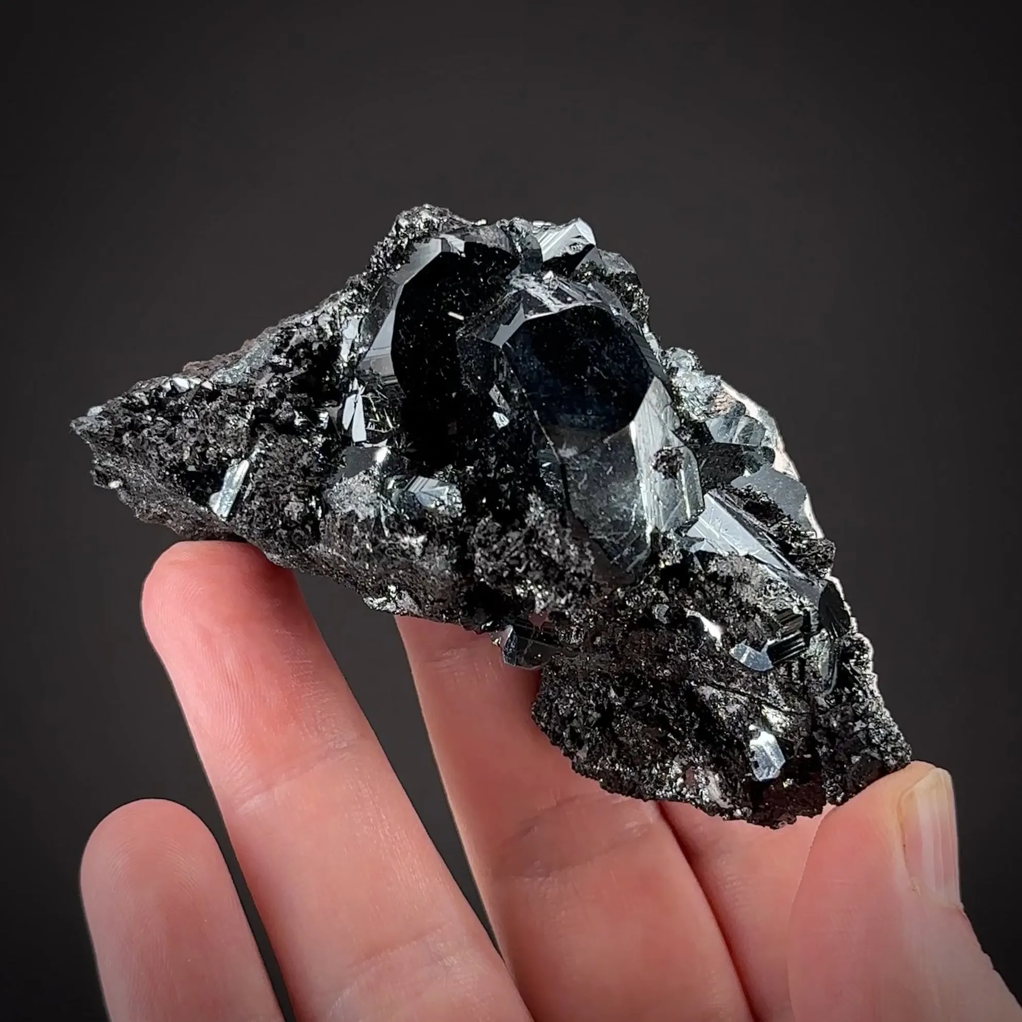 Hematite on Hausmannite - image 1