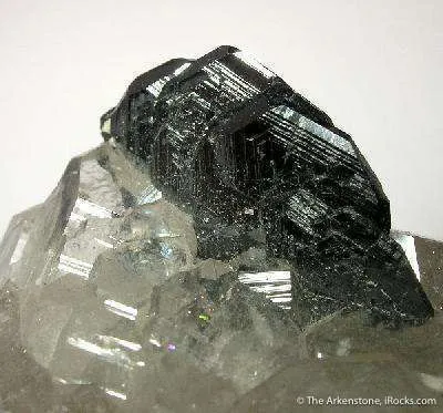 Hematite on Quartz - image 3