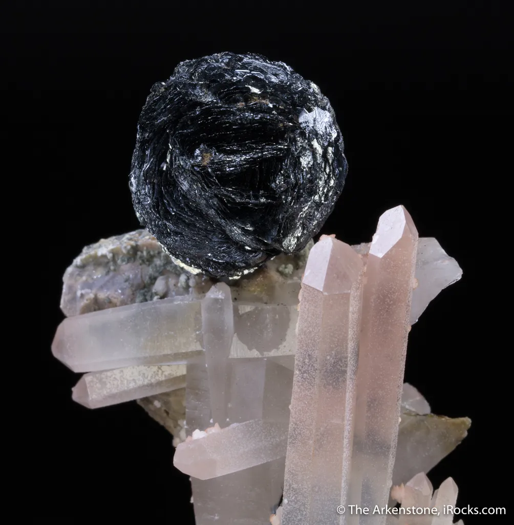 Hematite on Quartz image