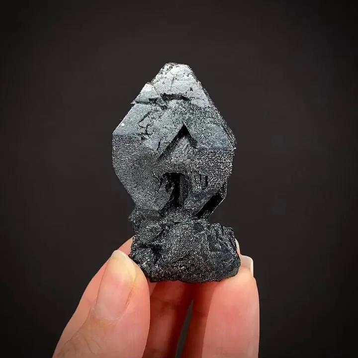 Hematite ps. Magnetite - image 2