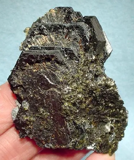 Hematite (Var: Iron Rose), Rutile image