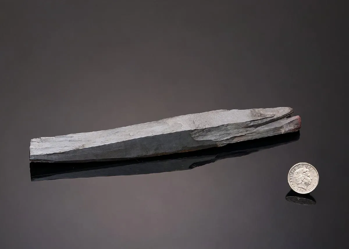 Hematite var. Pencil Ore - image 1