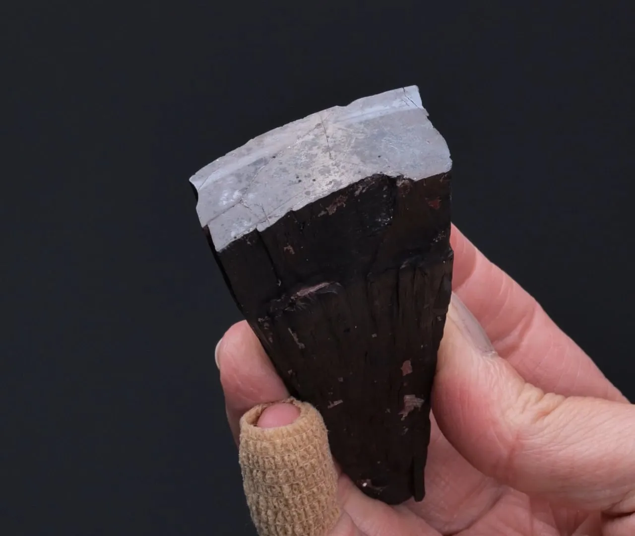 Hematite var. Pencil Ore - image 2