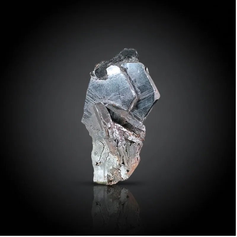 Hematite w/ Rutile from Brazil, Bahia, Novo Horizonte image