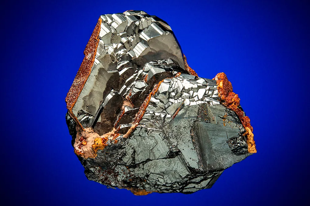 Hematite with Andradite image