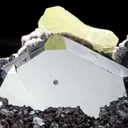 Hematite With Ettringite - image 3