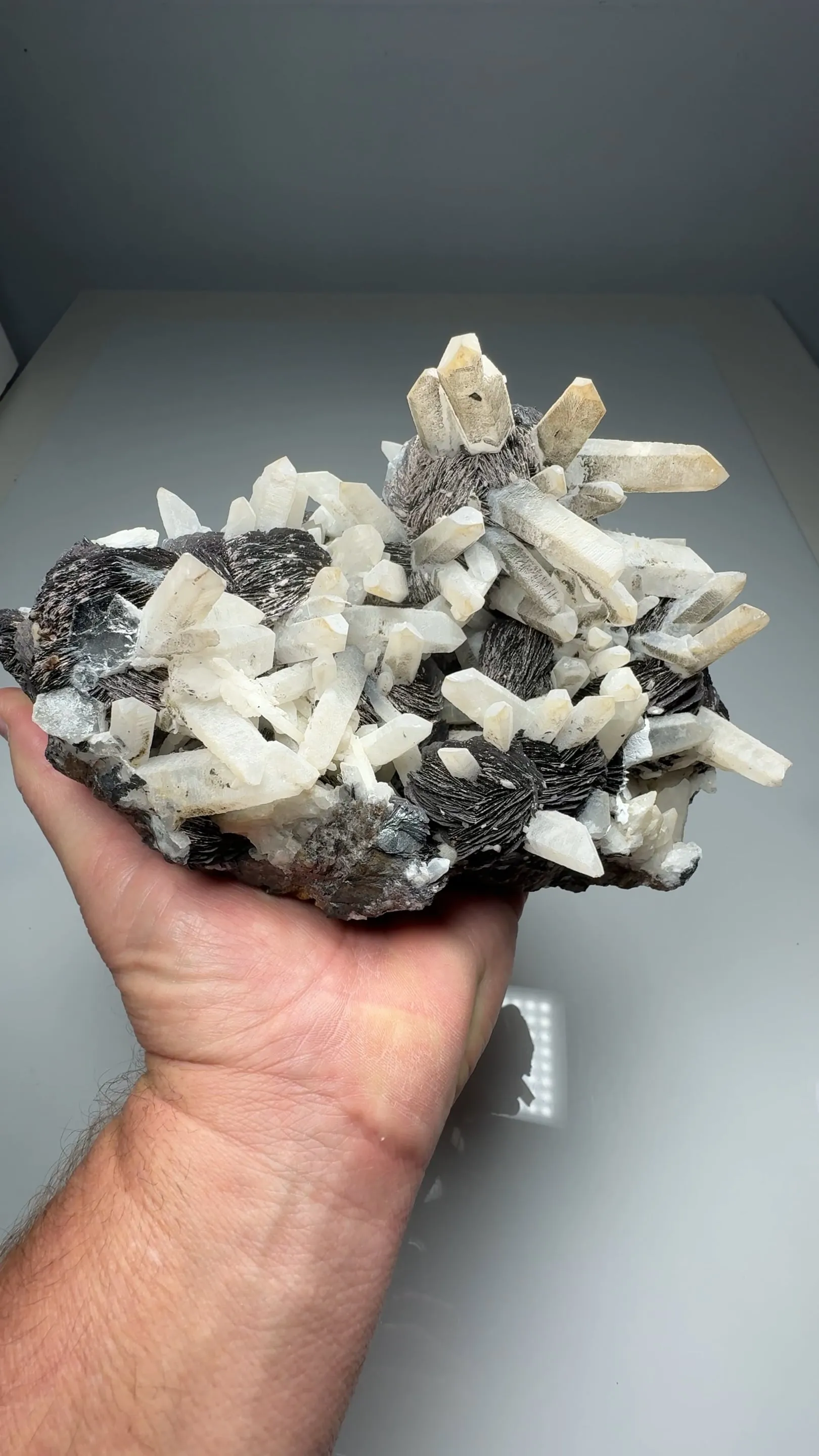 Hematite with Quartz - image 2