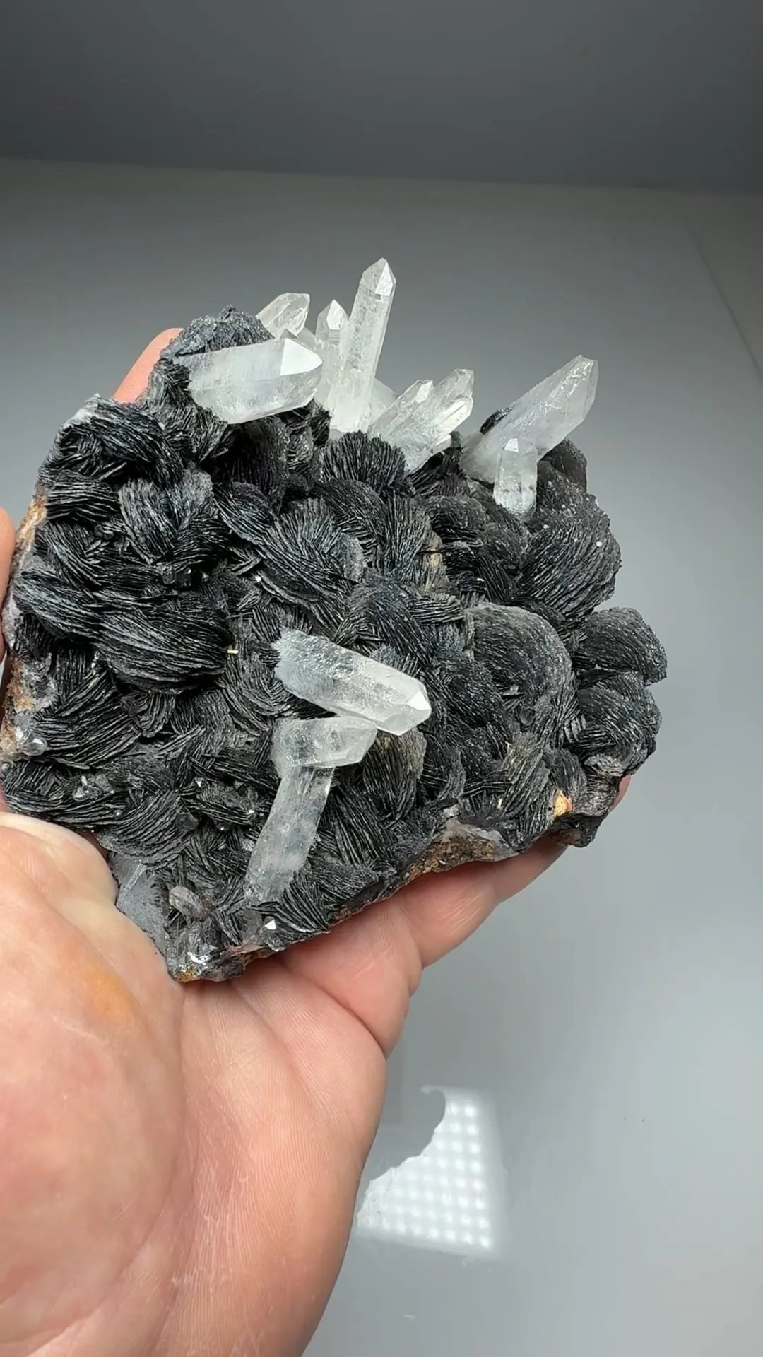 Hematite with Quartz - image 2