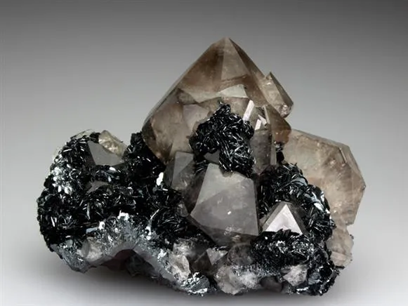 Hematite with Quartz image