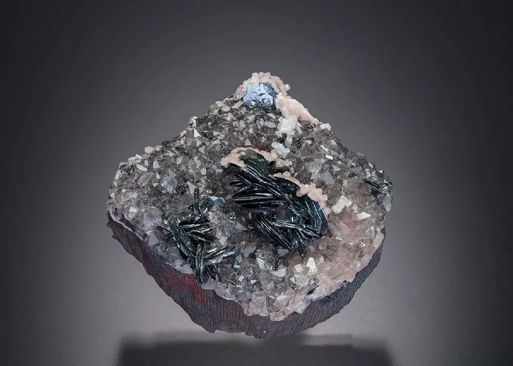 Hematite with Quartz image