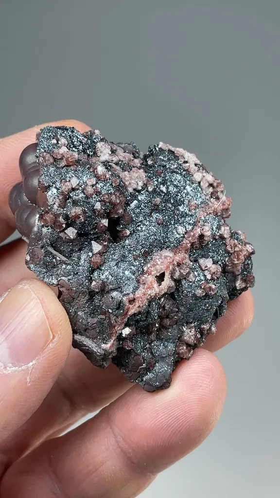 Hematite with Quartz - image 2