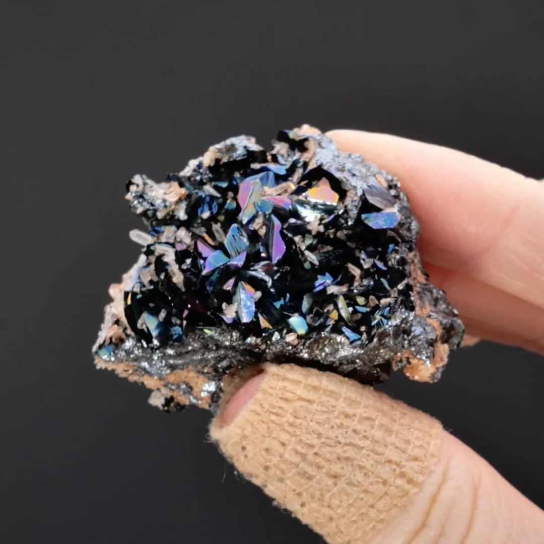 Hematite with Quartz - image 2