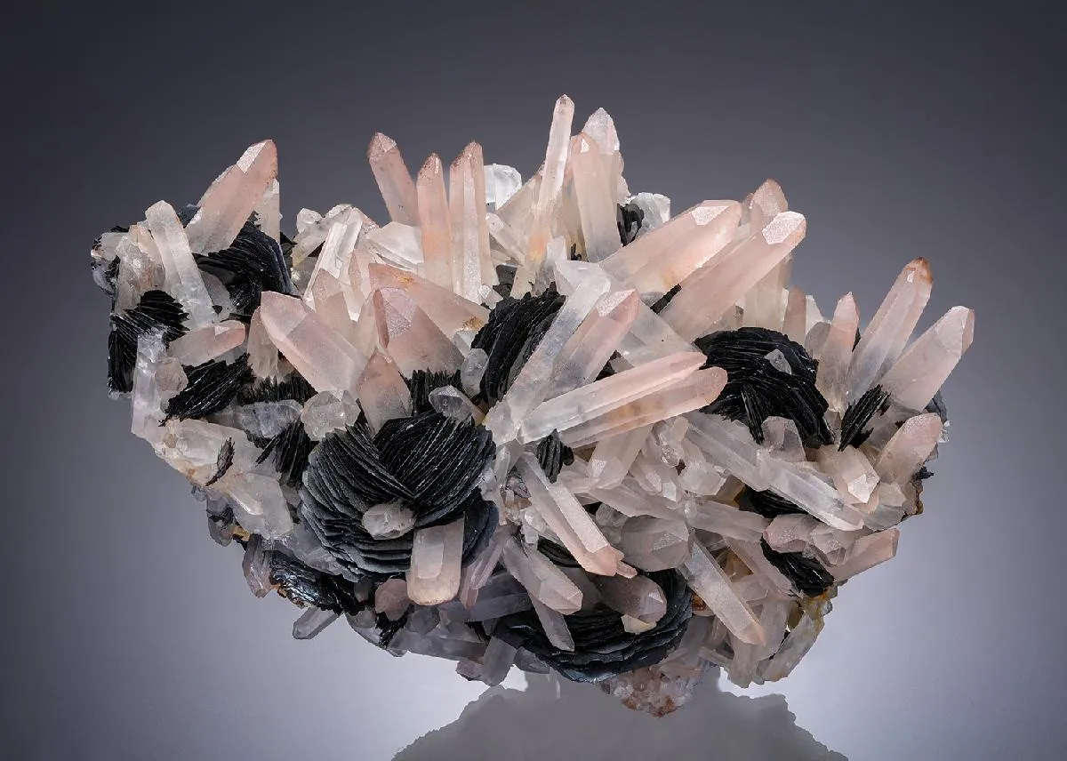 Hematite with Quartz - image 1